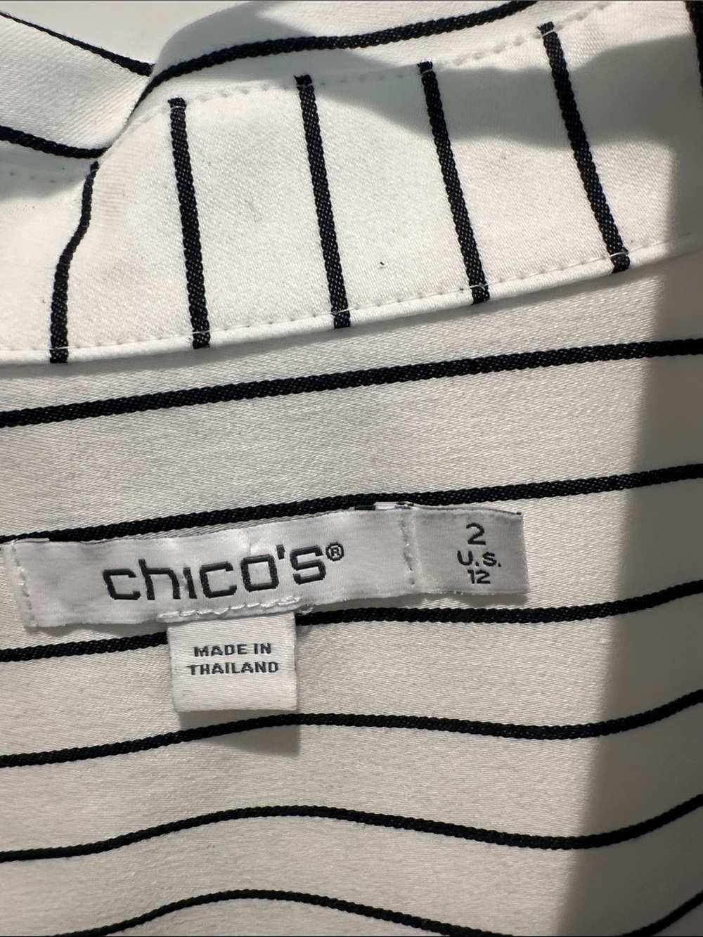 Net Chico’s Blouse - Picture 4 of 8